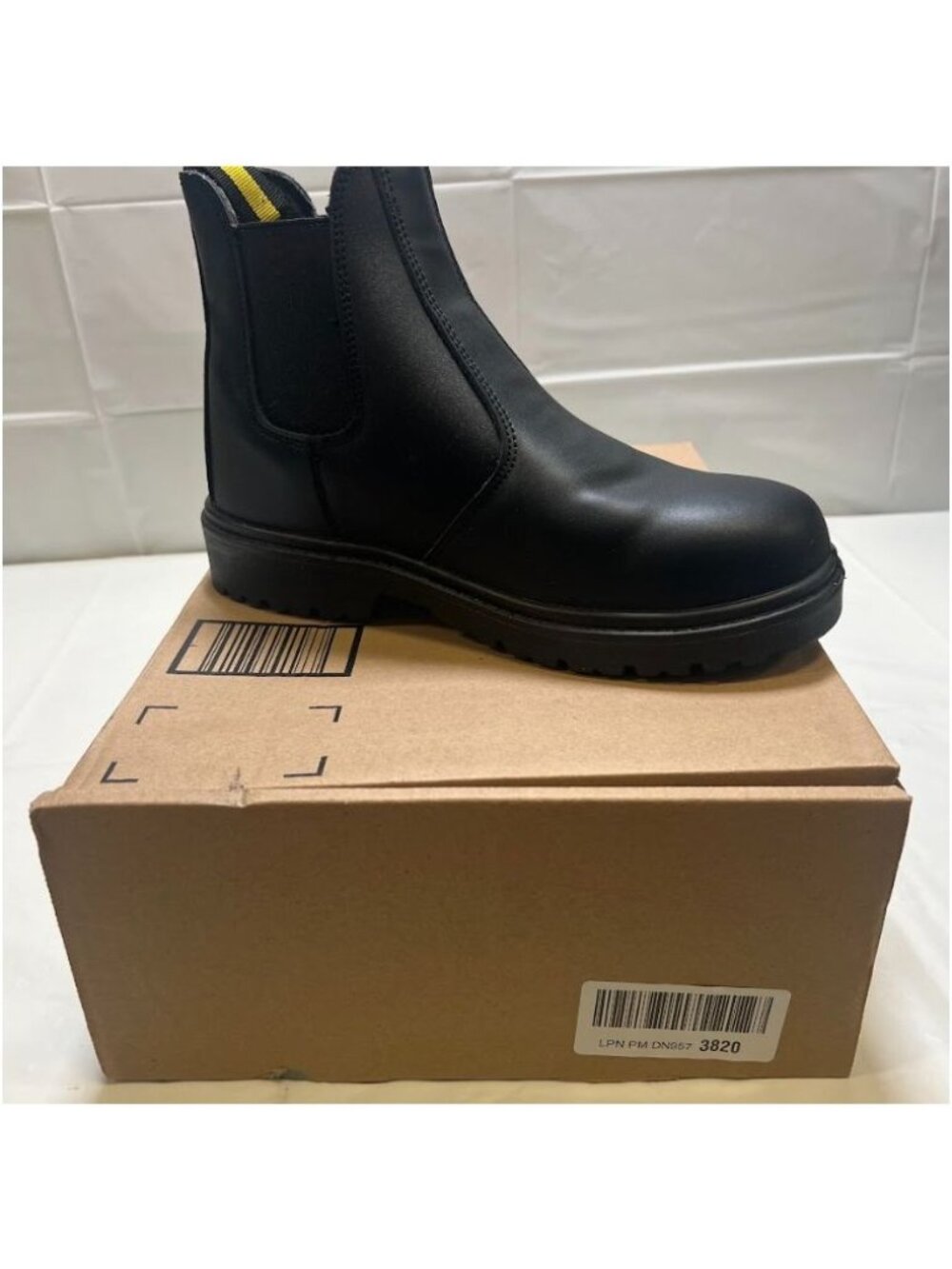 Shamtch Black Leather Slip-On Safety Work Boots Size 9 NEW